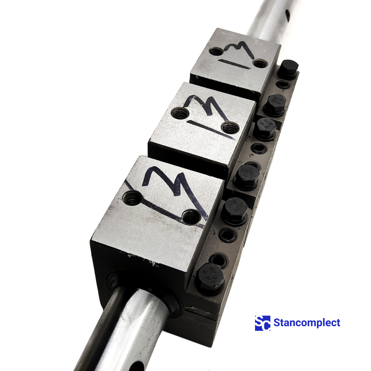 Lineární ložiskové pouzdro pro hlavní vedení pily CNC paprskových pil